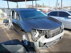 2C4RC1BG8JR119811 2018 CHRYSLER PACIFICA