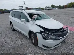 2C4RC1BG8JR120313 2018 CHRYSLER PACIFICA