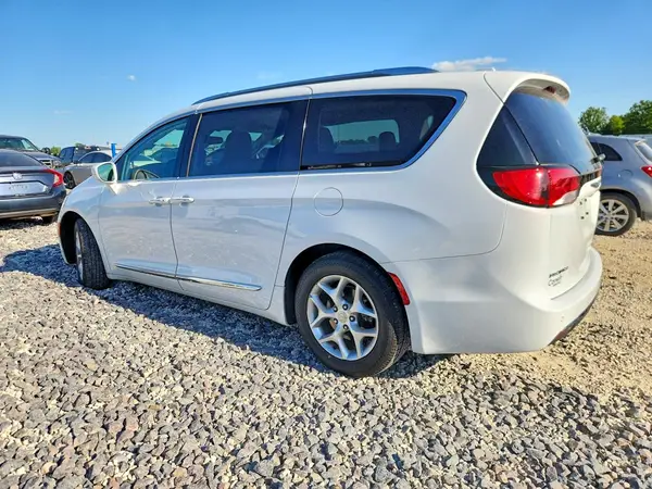 2C4RC1BG8JR122854 2018 CHRYSLER PACIFICA - Image 2