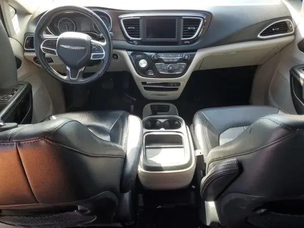 2C4RC1BG8JR123132 2018 CHRYSLER PACIFICA - Image 8
