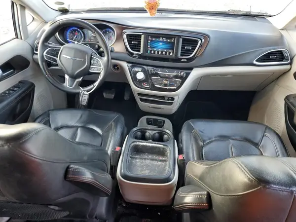 2C4RC1BG8JR124054 2018 CHRYSLER PACIFICA - Image 8