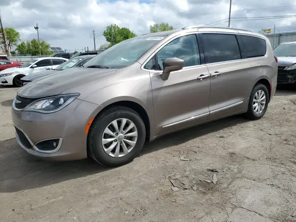 2C4RC1BG8JR127200 2018 CHRYSLER PACIFICA - Image 1