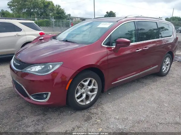 2C4RC1BG8JR128198 2018 CHRYSLER PACIFICA - Image 2