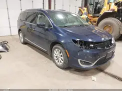 2C4RC1BG8JR128279 2018 CHRYSLER PACIFICA