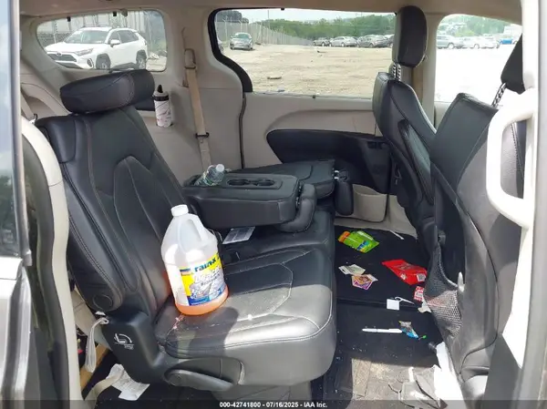 2C4RC1BG8JR128864 2018 CHRYSLER PACIFICA - Image 8