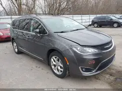 2C4RC1BG8JR139539 2018 CHRYSLER PACIFICA