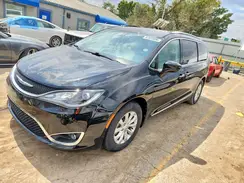 2C4RC1BG8JR142005 2018 CHRYSLER PACIFICA