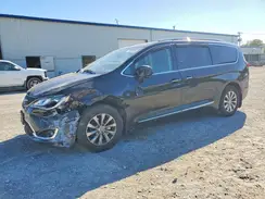 2C4RC1BG8JR142814 2018 CHRYSLER PACIFICA