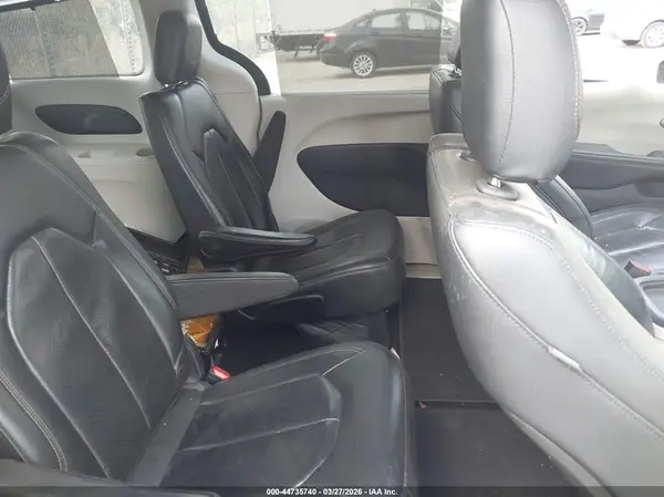2C4RC1BG8JR142957 2018 CHRYSLER PACIFICA - Image 8