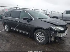 2C4RC1BG8JR144031 2018 CHRYSLER PACIFICA