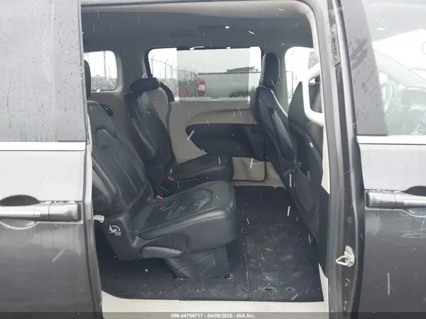 2C4RC1BG8JR144031 2018 CHRYSLER PACIFICA - Image 8