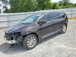 2C4RC1BG8JR153831 2018 CHRYSLER PACIFICA