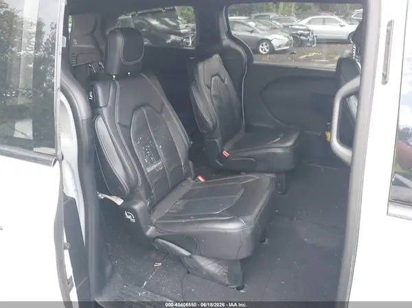 2C4RC1BG8JR158012 2018 CHRYSLER PACIFICA - Image 8