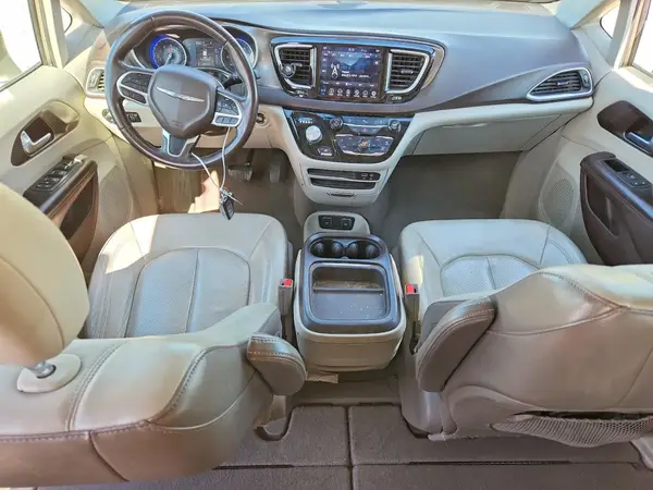 2C4RC1BG8JR167325 2018 CHRYSLER PACIFICA - Image 8