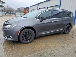 2C4RC1BG8JR185968 2018 CHRYSLER PACIFICA
