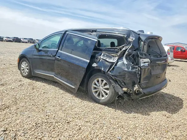 2C4RC1BG8JR186201 2018 CHRYSLER PACIFICA - Image 2