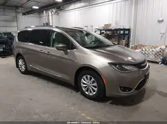 2C4RC1BG8JR193830 2018 CHRYSLER PACIFICA