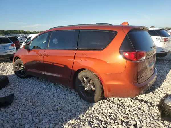 2C4RC1BG8JR234375 2018 CHRYSLER PACIFICA - Image 2