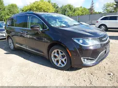 2C4RC1BG8JR235140 2018 CHRYSLER PACIFICA
