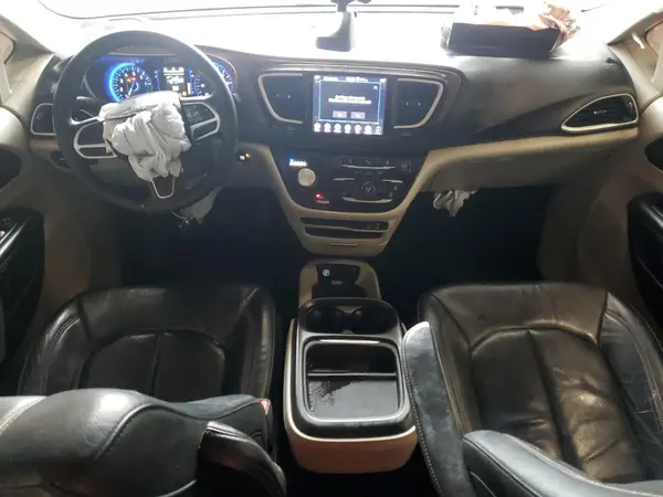 2C4RC1BG8JR235736 2018 CHRYSLER PACIFICA - Image 8