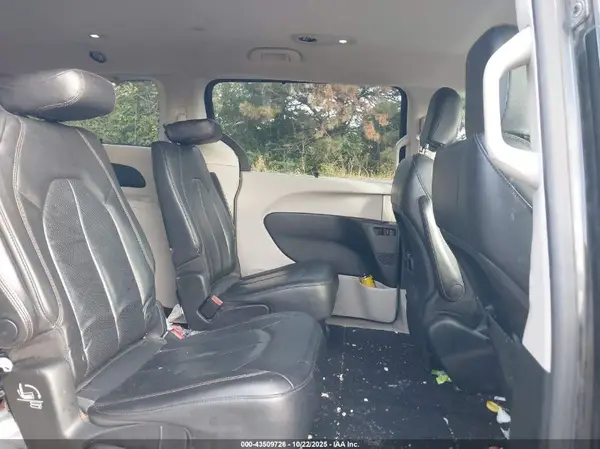 2C4RC1BG8JR261396 2018 CHRYSLER PACIFICA - Image 8