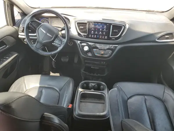 2C4RC1BG8JR261978 2018 CHRYSLER PACIFICA - Image 8