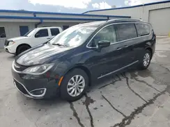 2C4RC1BG8JR270017 2018 CHRYSLER PACIFICA