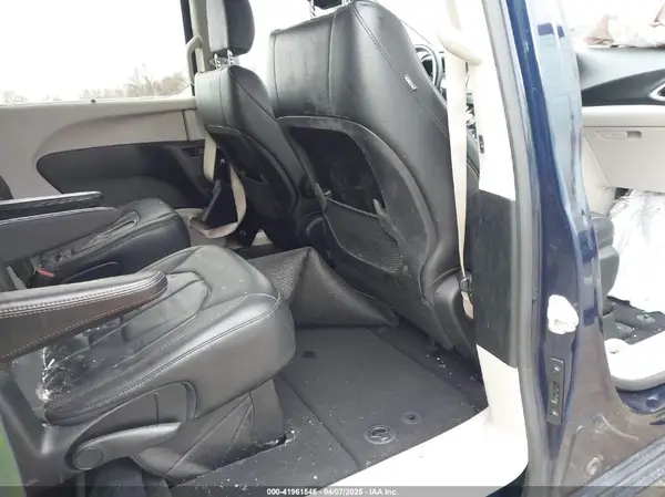 2C4RC1BG8JR271328 2018 CHRYSLER PACIFICA - Image 8