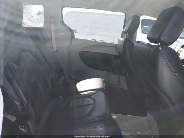 2C4RC1BG8JR280305 2018 CHRYSLER PACIFICA - Image 8
