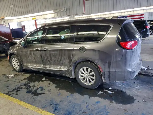 2C4RC1BG8JR290347 2018 CHRYSLER PACIFICA - Image 2
