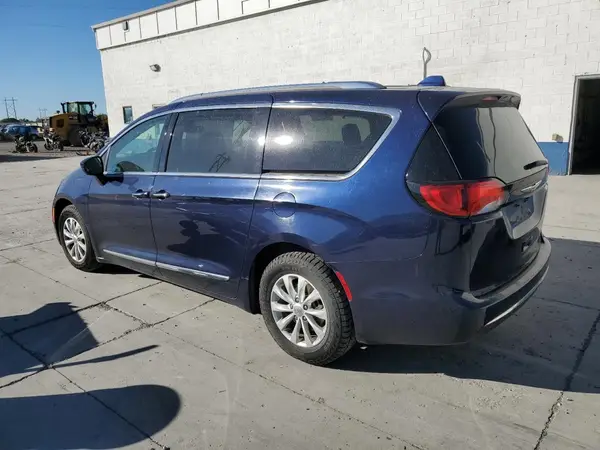 2C4RC1BG8JR316932 2018 CHRYSLER PACIFICA - Image 2