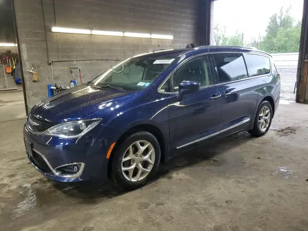 2C4RC1BG8JR323010 2018 CHRYSLER PACIFICA - Image 1