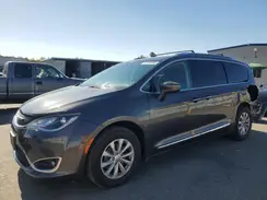 2C4RC1BG8KR526285 2019 CHRYSLER PACIFICA