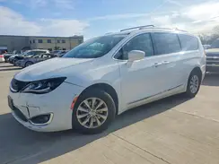 2C4RC1BG8KR537139 2019 CHRYSLER PACIFICA