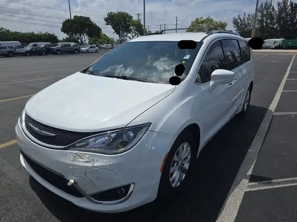 2C4RC1BG8KR537531 2019 CHRYSLER PACIFICA - Image 2