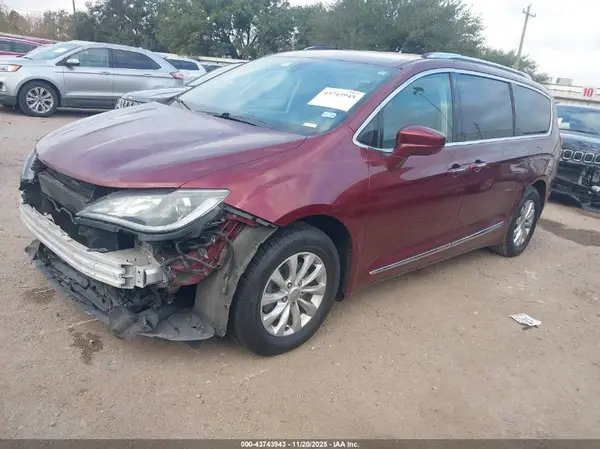 2C4RC1BG8KR539313 2019 CHRYSLER PACIFICA - Image 2