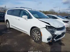 2C4RC1BG8KR554748 2019 CHRYSLER PACIFICA