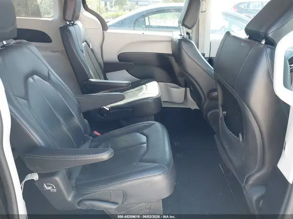 2C4RC1BG8KR560565 2019 CHRYSLER PACIFICA - Image 8