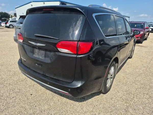 2C4RC1BG8KR592772 2019 CHRYSLER PACIFICA - Image 8