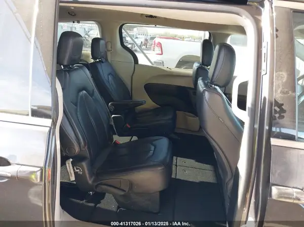 2C4RC1BG8KR593114 2019 CHRYSLER PACIFICA - Image 8