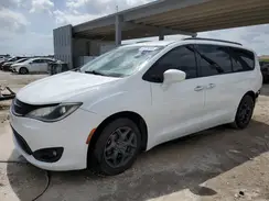 2C4RC1BG8KR593923 2019 CHRYSLER PACIFICA