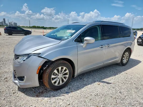 2C4RC1BG8KR594019 2019 CHRYSLER PACIFICA - Image 1
