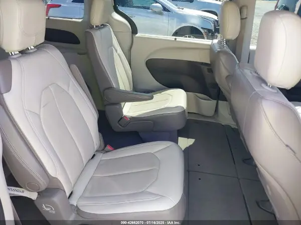 2C4RC1BG8KR594117 2019 CHRYSLER PACIFICA - Image 8
