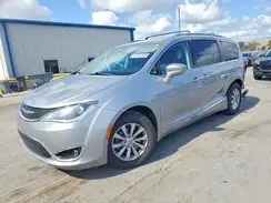 2C4RC1BG8KR596935 2019 CHRYSLER PACIFICA