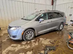 2C4RC1BG8KR651013 2019 CHRYSLER PACIFICA