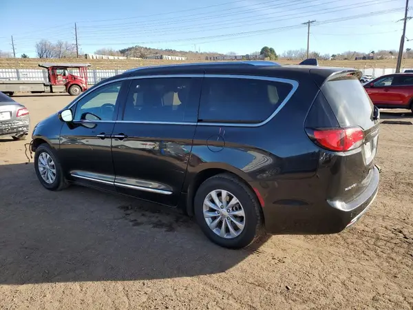 2C4RC1BG8KR657295 2019 CHRYSLER PACIFICA - Image 2