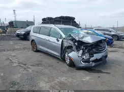 2C4RC1BG8KR665641 2019 CHRYSLER PACIFICA