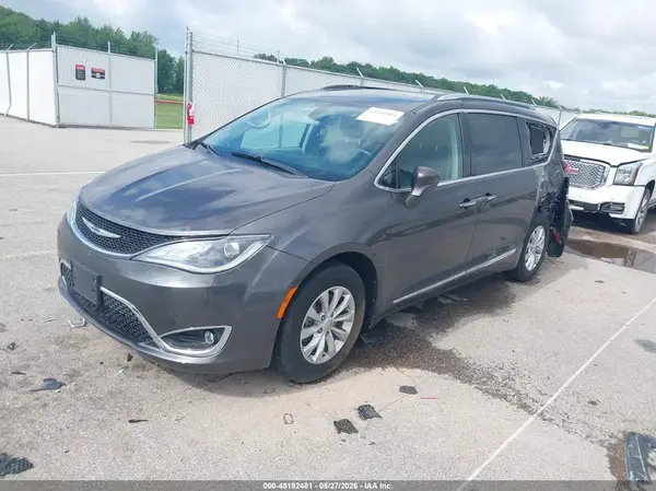 2C4RC1BG8KR698302 2019 CHRYSLER PACIFICA - Image 2
