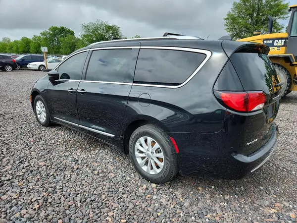 2C4RC1BG8KR721190 2019 CHRYSLER PACIFICA - Image 2