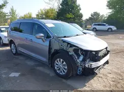 2C4RC1BG8KR730858 2019 CHRYSLER PACIFICA